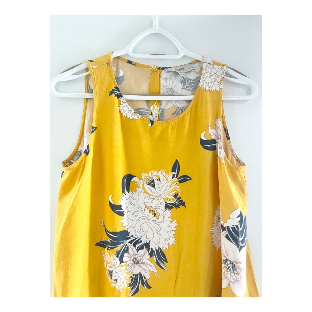 💛 Beautiful Loft Tank 💛 - Picture 4 of 8